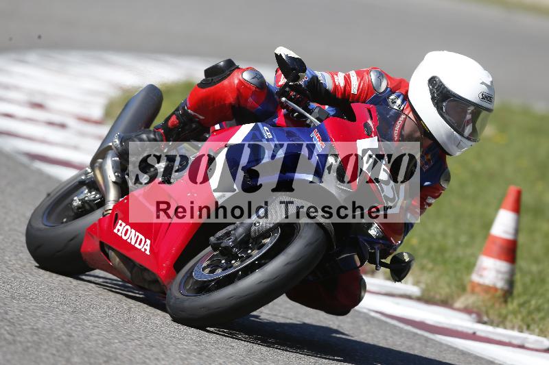 /Archiv-2025/48 25.08.2025 Cornu Master School ADR/blau-bleu/122